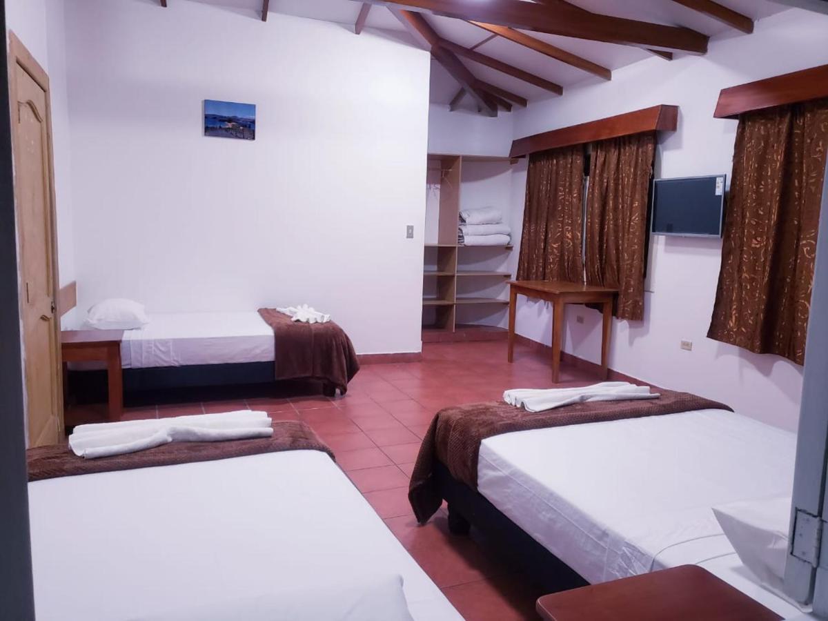 Hotel Crossman Puerto Ayora  Eksteriør billede
