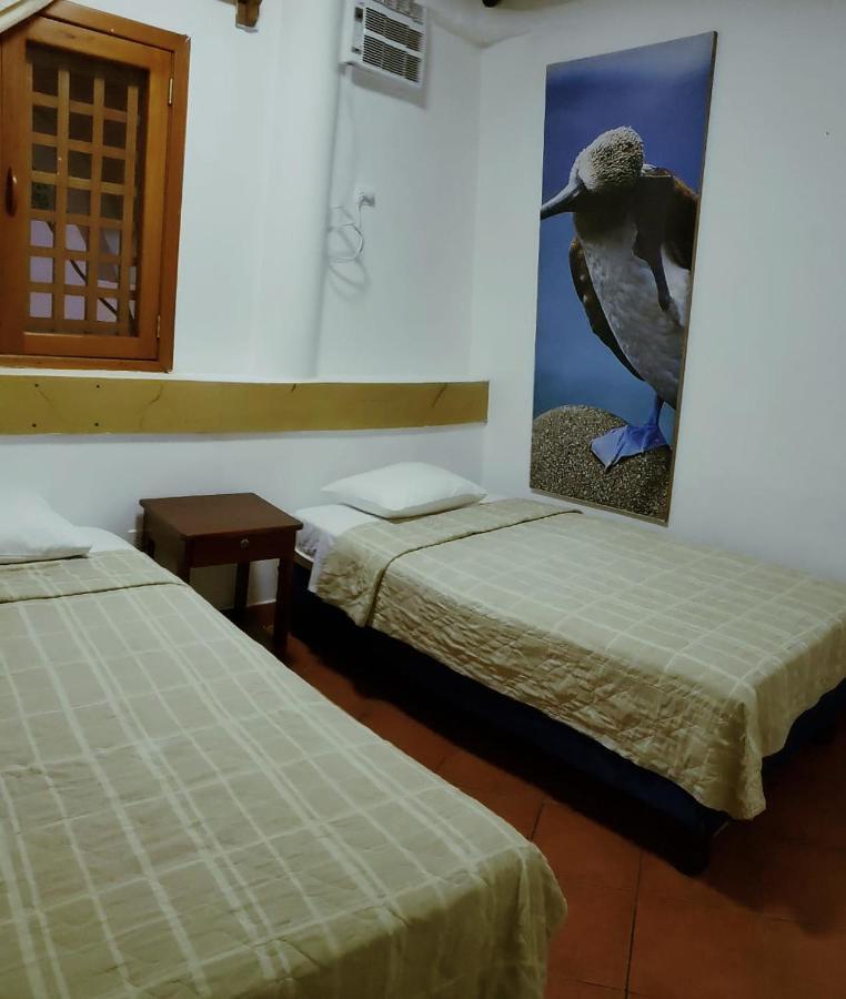 Hotel Crossman Puerto Ayora  Eksteriør billede