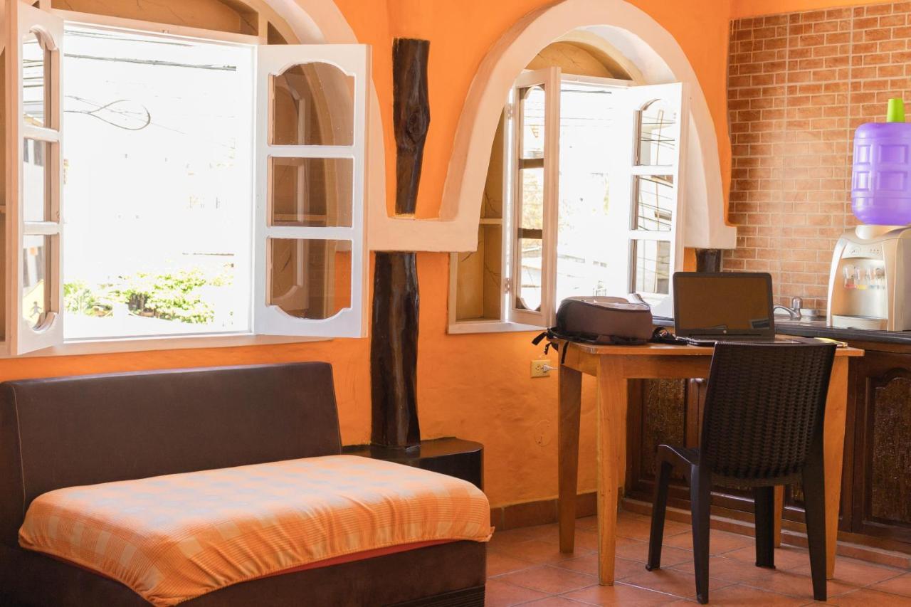 Hotel Crossman Puerto Ayora  Eksteriør billede