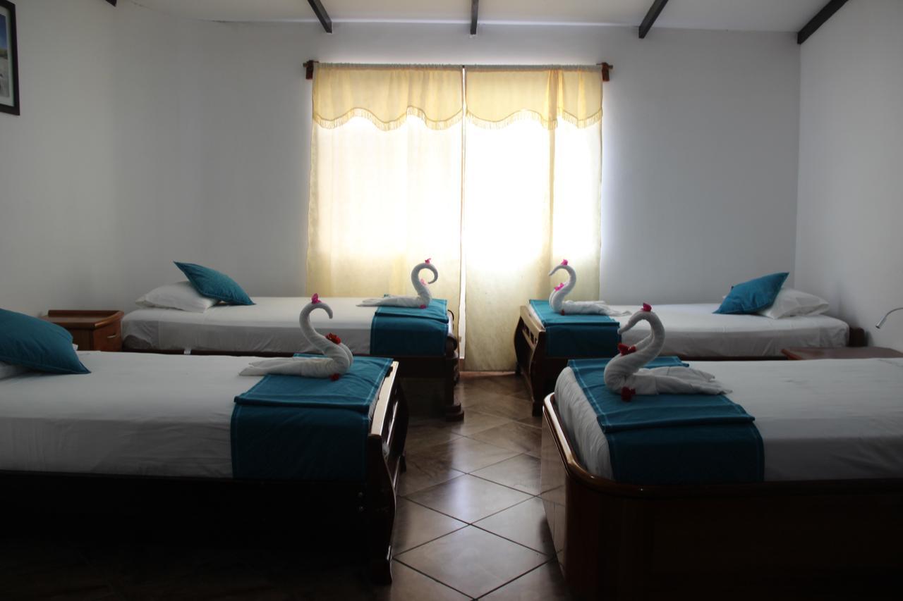 Hotel Crossman Puerto Ayora  Eksteriør billede