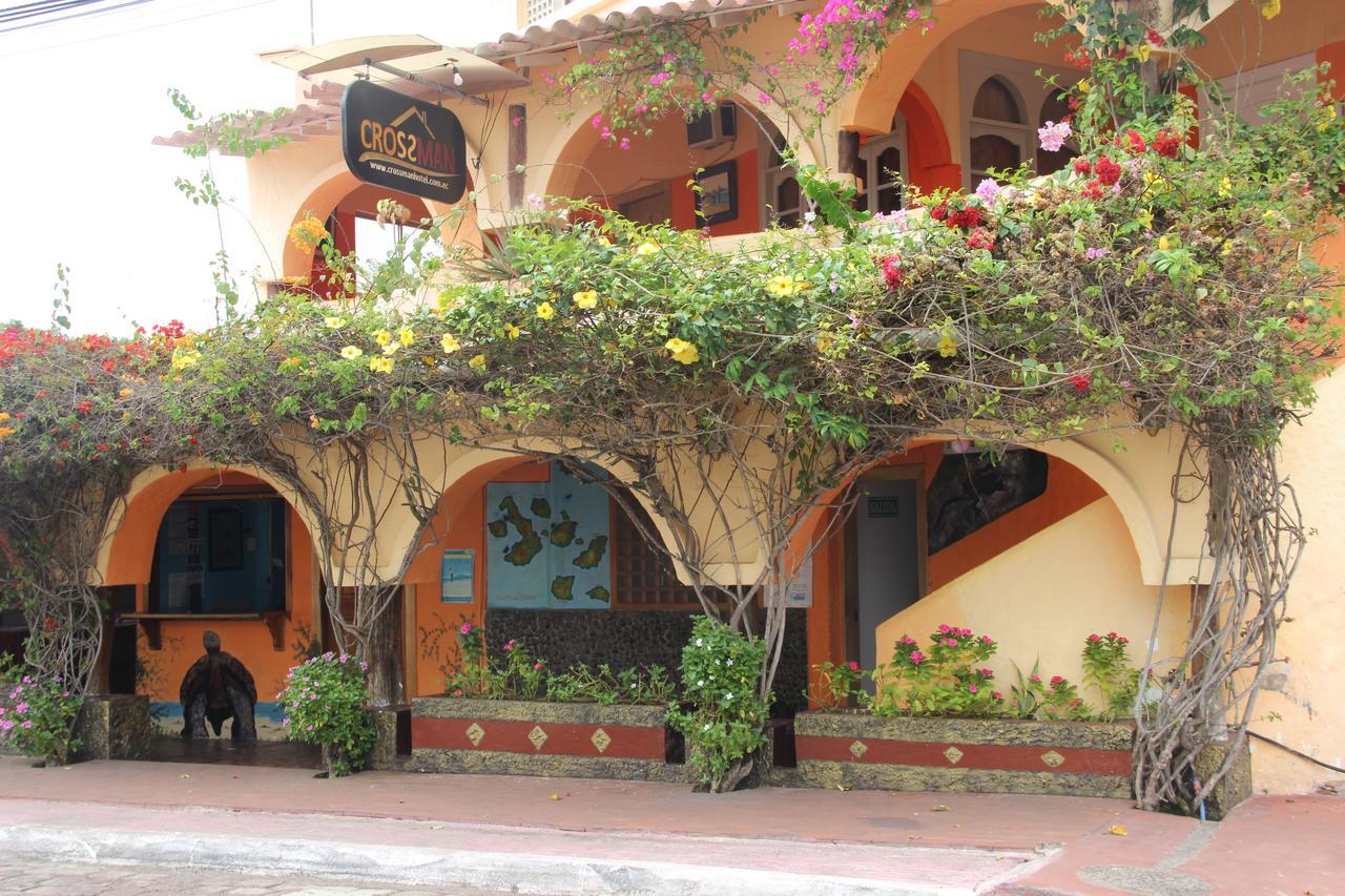 Hotel Crossman Puerto Ayora  Eksteriør billede
