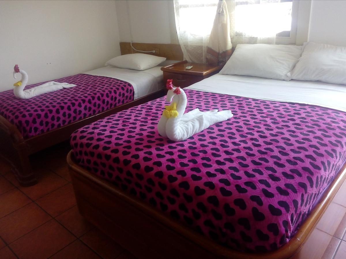 Hotel Crossman Puerto Ayora  Eksteriør billede