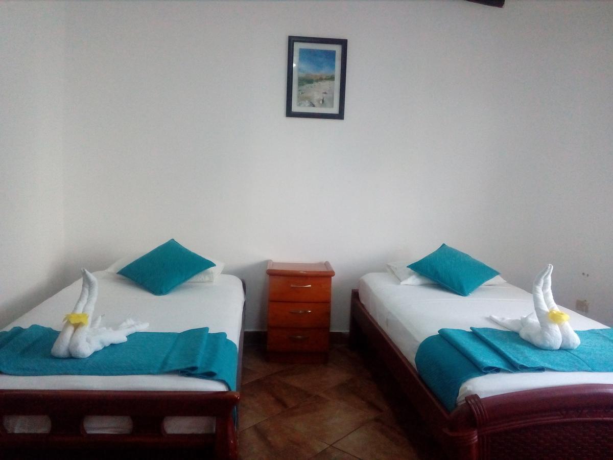 Hotel Crossman Puerto Ayora  Eksteriør billede