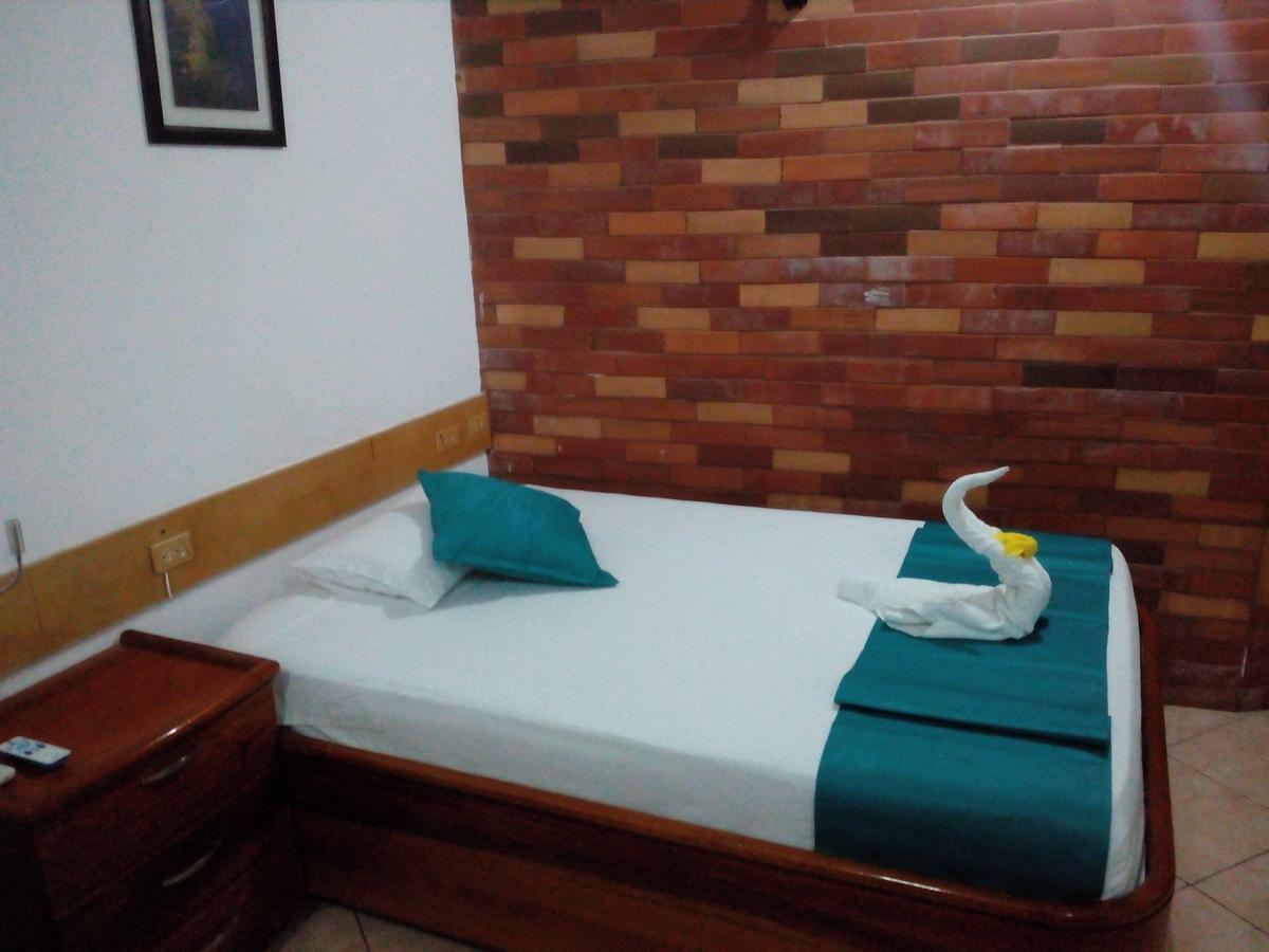Hotel Crossman Puerto Ayora  Eksteriør billede
