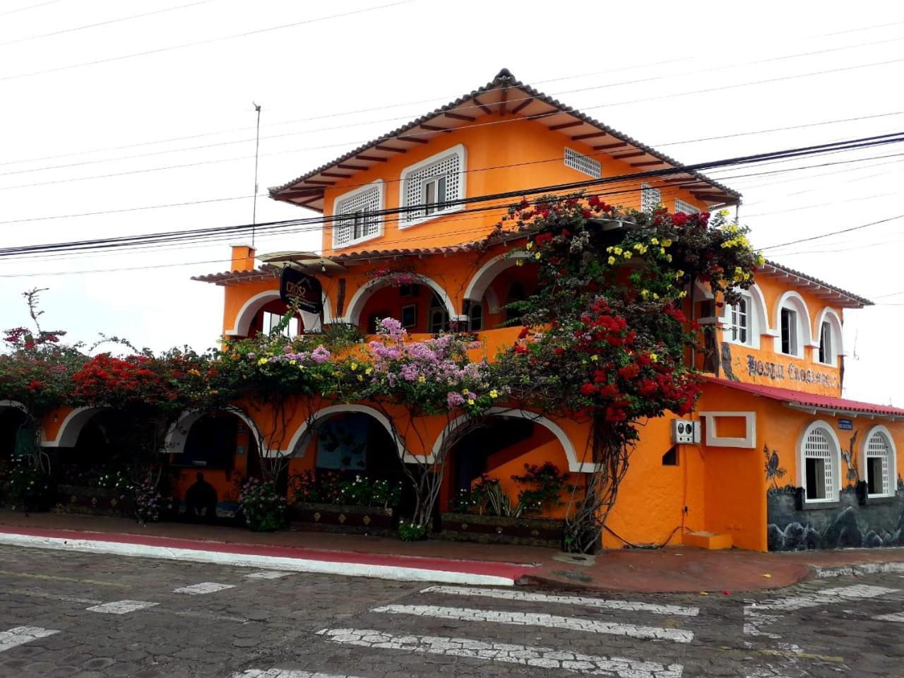 Hotel Crossman Puerto Ayora  Eksteriør billede